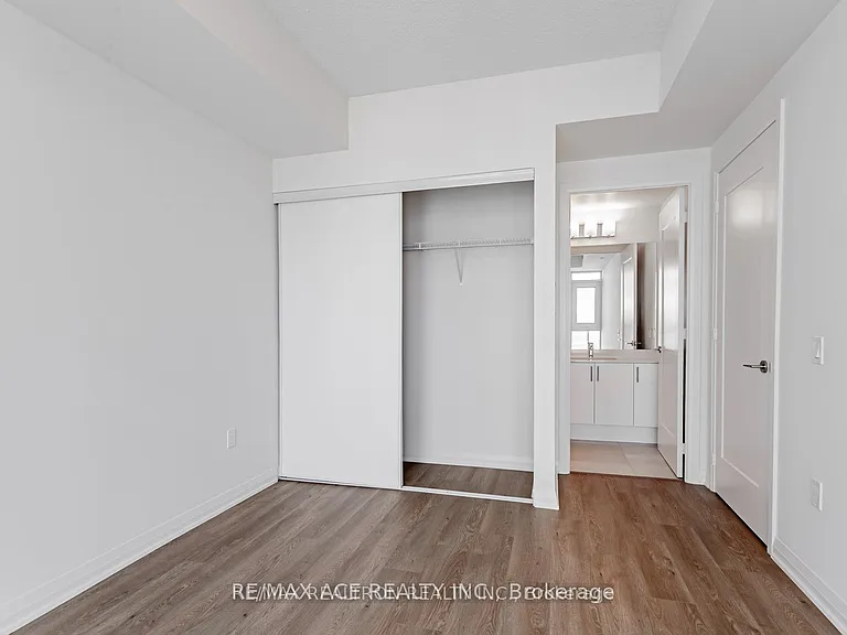 8960 Jane St #2318 — Photo 19