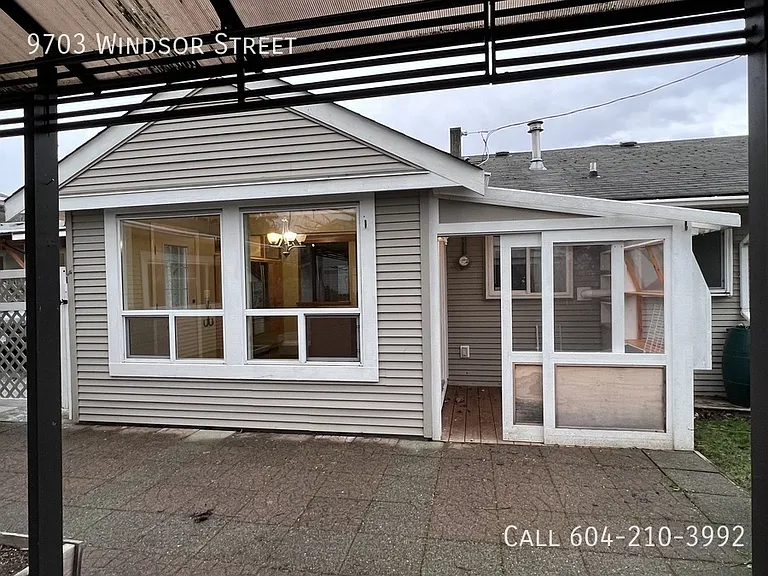 9703 Windsor St — Photo 19
