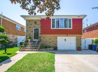 16 Waldo Pl, Staten Island, NY 10314