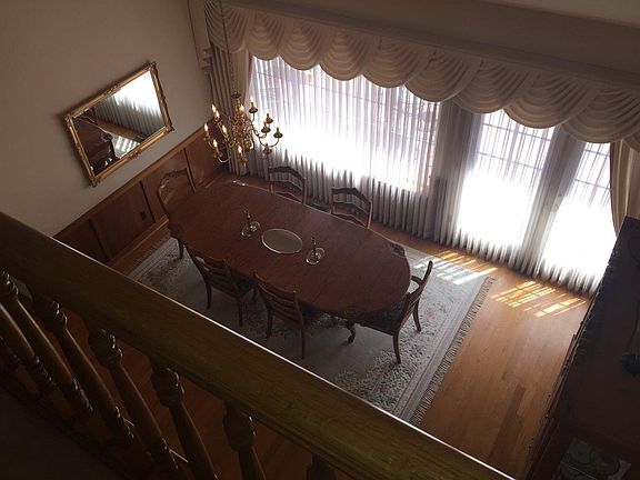 5th image of 1185 Castle Lake Cir