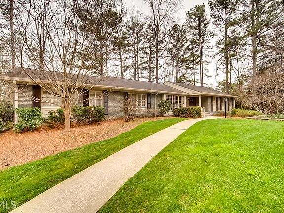 2nd image of 1942 Breckenridge Dr NE