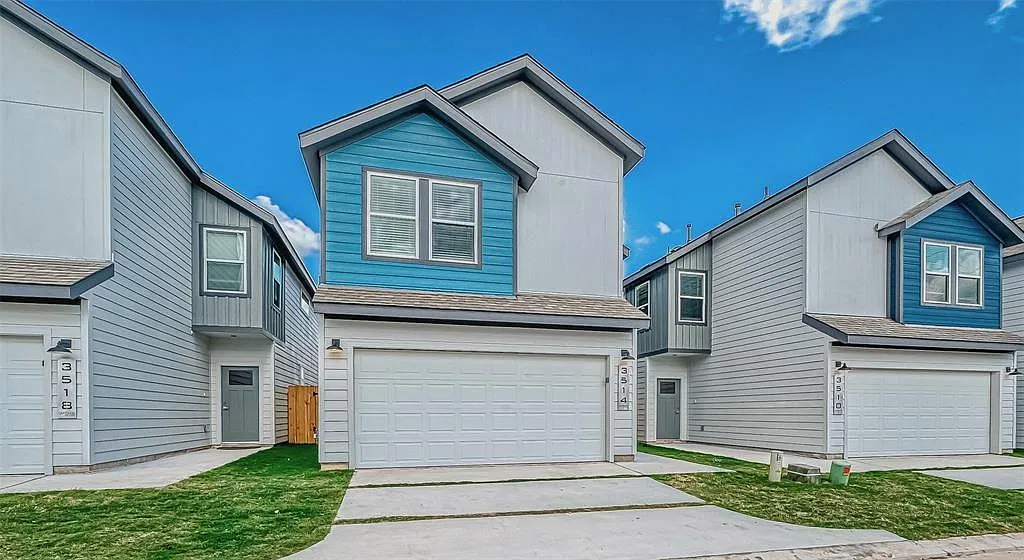 3 bed, 2.5 bath, 1887 sqft, $2,100 — Photo 1