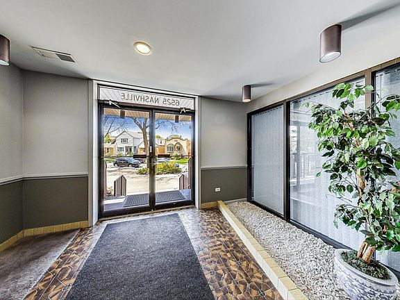 5th image of 6525 N Nashville Ave #5A