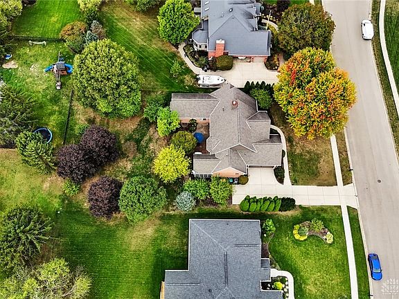 4th image of 679 Greystone Dr