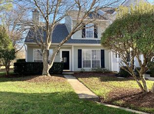 8221 Golf Ridge Dr, Charlotte, NC 28277