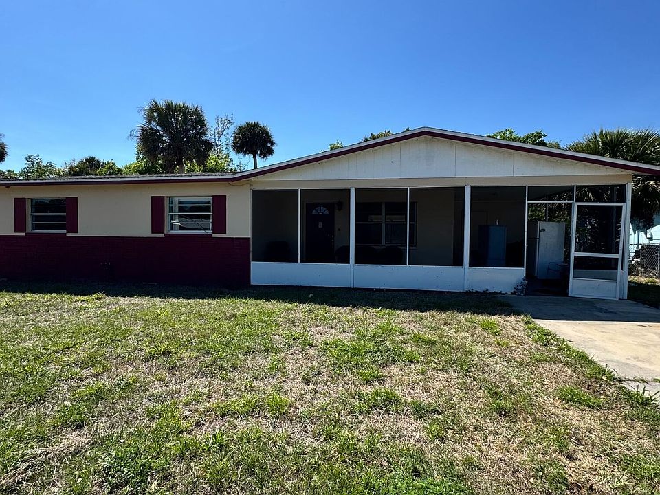 1st image of 305 Cherry Laurel Ave