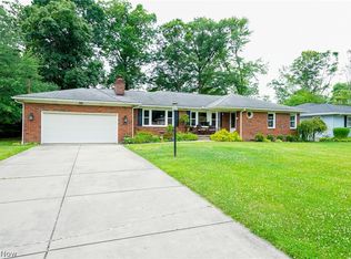 3235 Eldora Dr, Youngstown, OH 44511