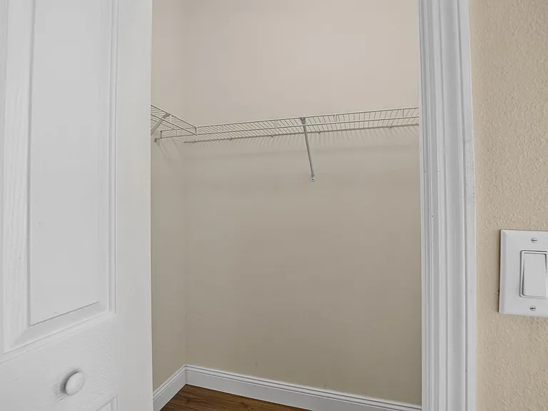 5605 Hawklake Rd — Photo 33