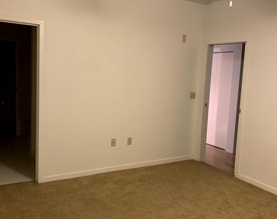 2nd image of 1014 5th Ave