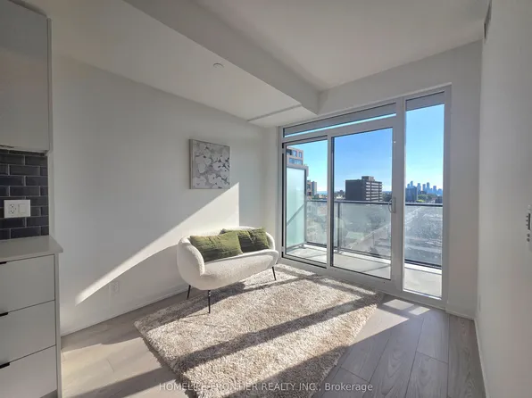 285 Dufferin St #822, Toronto, ON M6K 1Z7