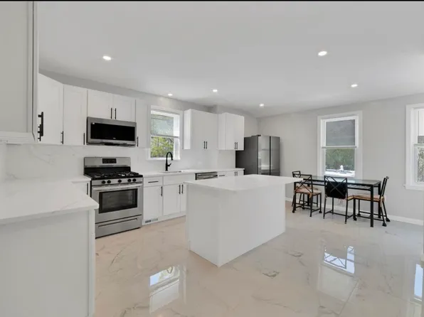 63 Albertina St, Quincy, MA 02169