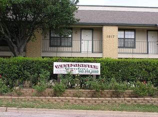 1819 Westminster St APT 203, Denton, TX 76205