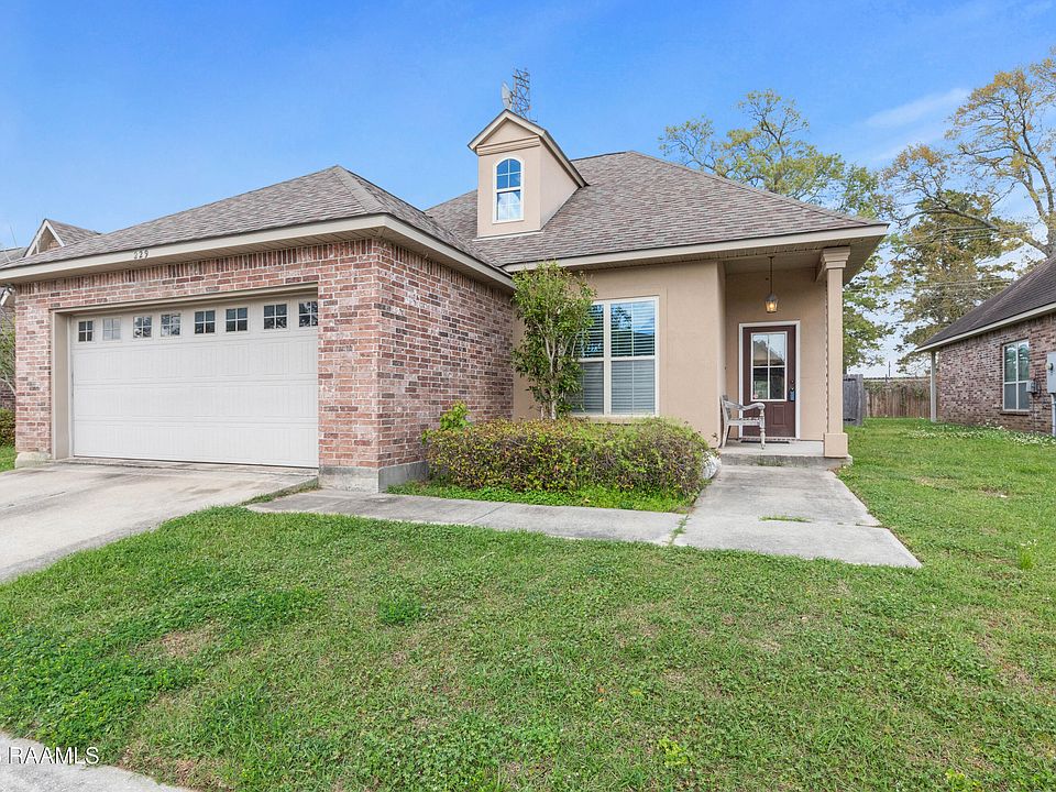 1st image of 229 Rosemary Pl
