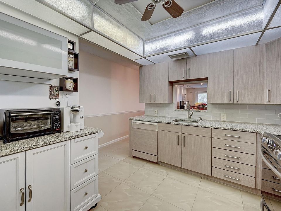 1st image of 4701 Martinique Drive #L4