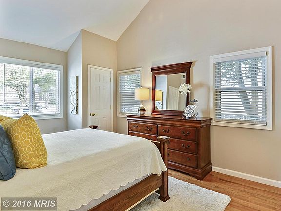 Bedroom (Master)