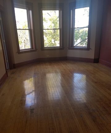5th image of 3323 W Potomac Ave #2