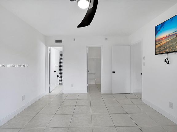 2nd image of 126 S Cypress Rd APT 729