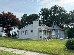 28 Copley Rd, Worcester, MA 01602