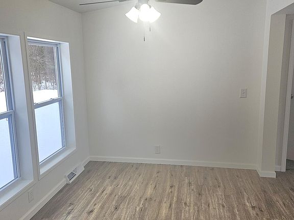 4th image of 2580 22 Mile Rd NW