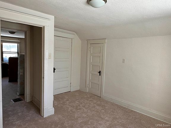 5th image of 501 Isabella Ave