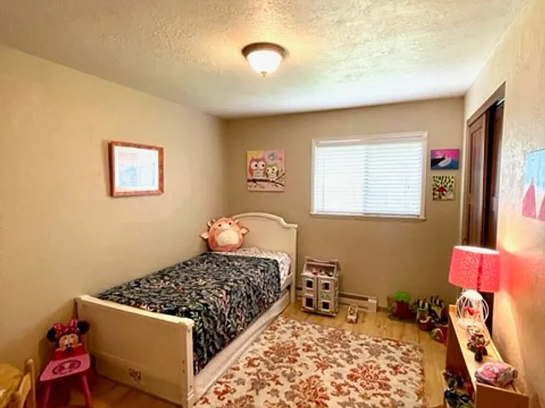 1339 NW Milwaukee Ave — Photo 12