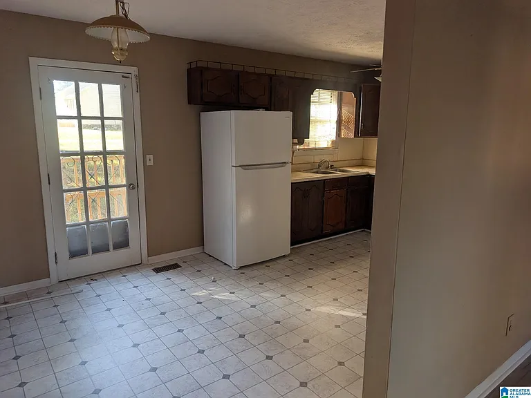 11 Hammonds Dr — Photo 4