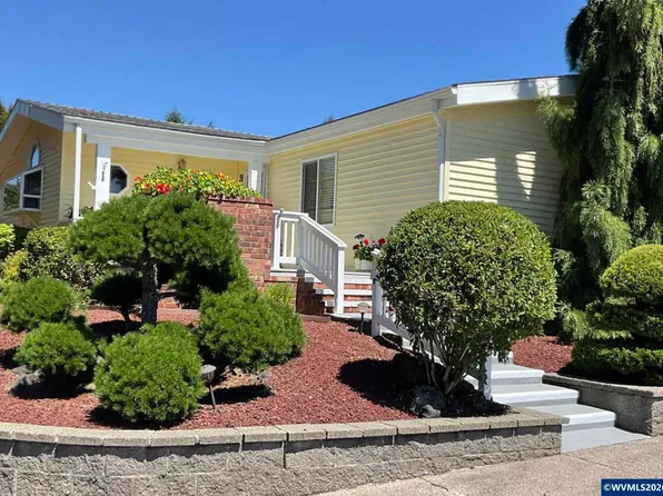2120 Robins Ln SE Unit 1, Salem, OR 97306