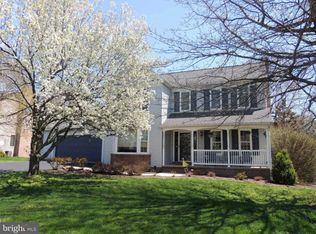 1824 Barrington Dr, York, PA 17408