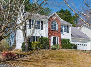 762 Simon Park Cir, Lawrenceville, GA 30045