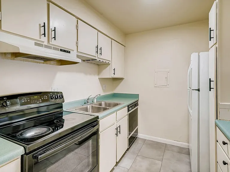 12151 Melody Dr #201 — Photo 4