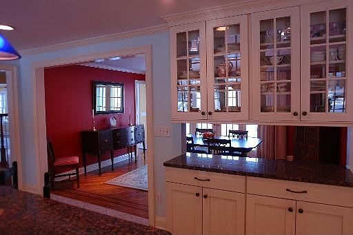 Kitchen to Dining room