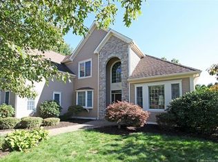 606 Thoreau Cir, Windsor, CT 06095