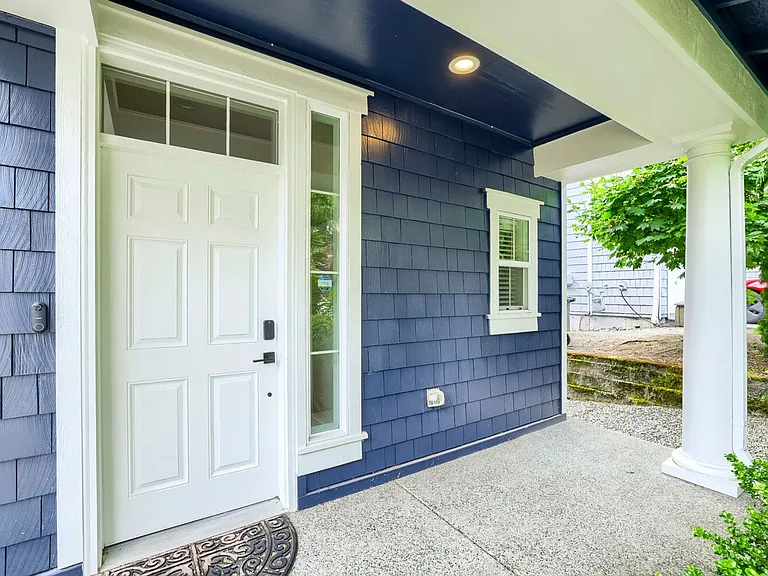 5060 163rd Pl SE — Photo 2