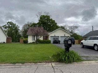 851 S Deer Bend Dr, Hanover, IN 47243
