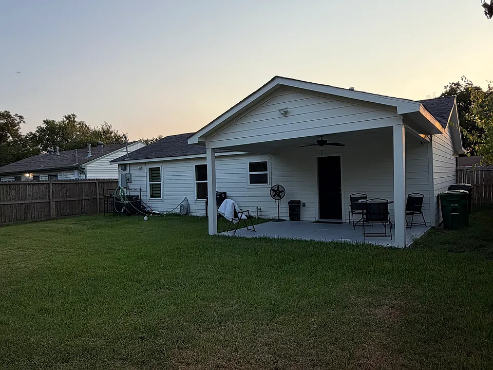 10321 Rosehaven Dr