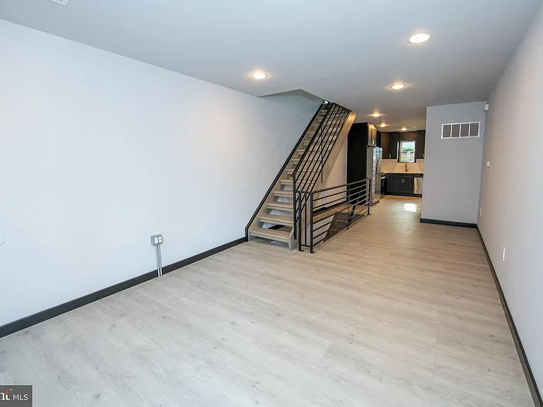 1512 S Beulah St — Photo 7