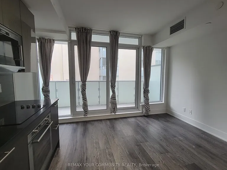 403 Church St #517 — Photo 15