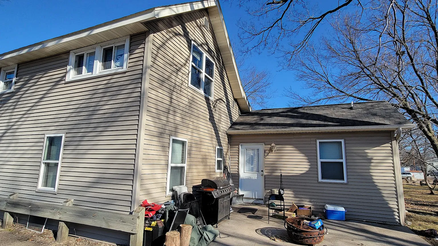 4 bed, 1248 sqft, $1,760 — Photo 2