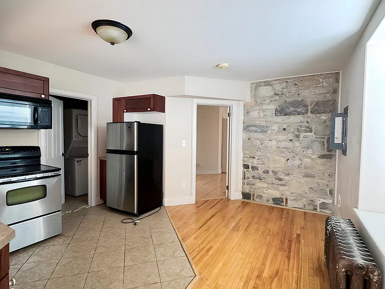 23 West St W #2 — Photo 1