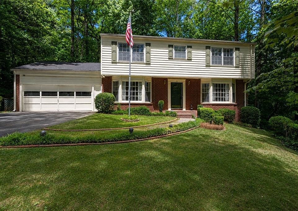 1st image of 92 Brandon Ridge Dr