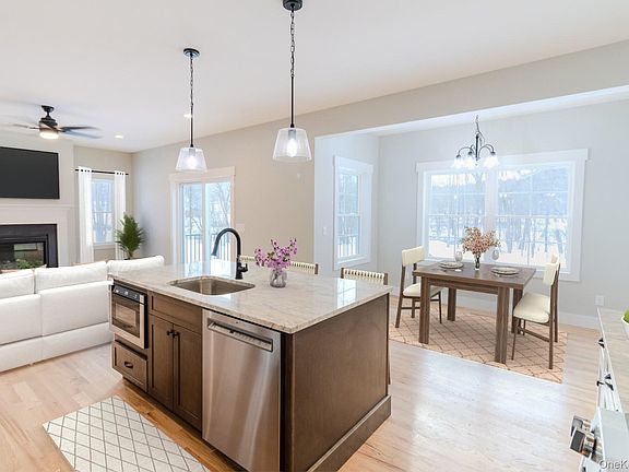 5th image of 195 Mulford Road