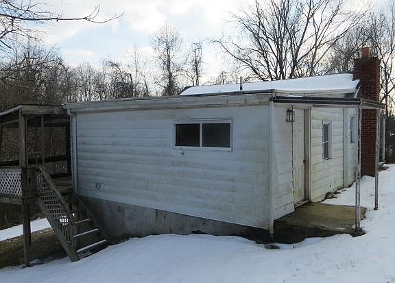 2nd image of 207 Cannon Ave