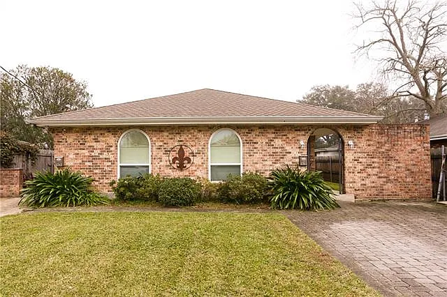 1343 Seminole Ave — Photo 1