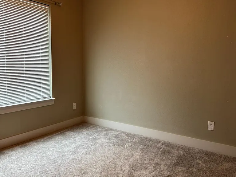 15468 Anna Ln — Photo 7