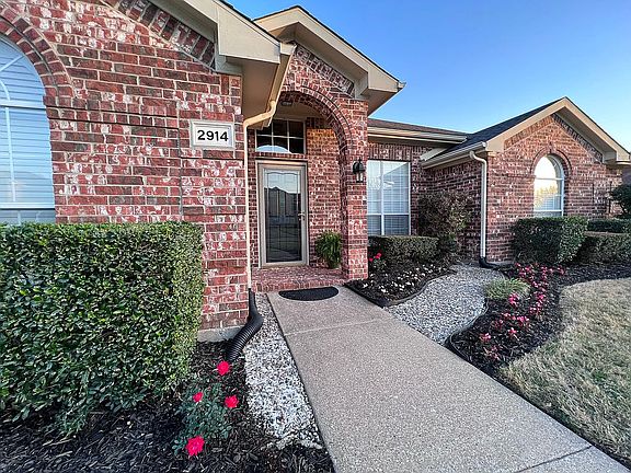 3rd image of 2914 Beau Dr