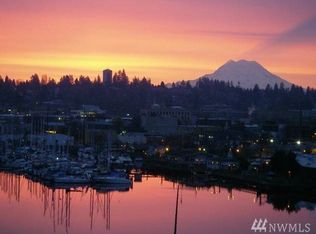 222 W Bay Dr NW APT C, Olympia, WA 98502