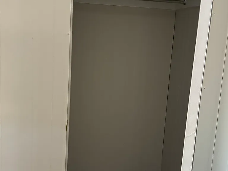 21 Hertz Ct — Photo 10