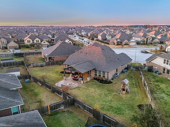 5th image of 18207 Cameron Reach Ct