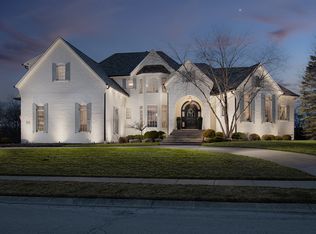 13818 Salsbury Creek Dr, Carmel, IN 46032