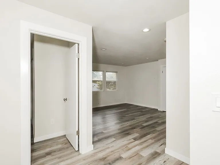 7151-7153 Fauntleroy Way SW — Photo 11